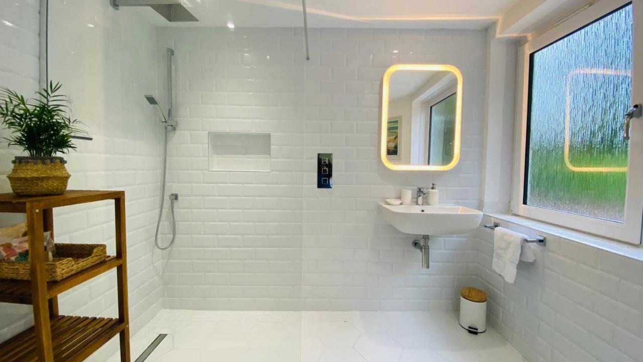 Gordy Hall -Sea Facing Welsh Cottage With Stunning Views بينداين المظهر الخارجي الصورة