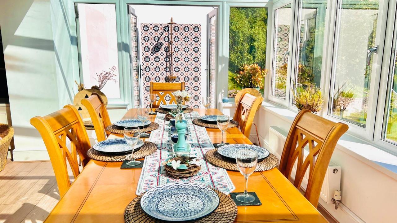 Gordy Hall -Sea Facing Welsh Cottage With Stunning Views بينداين المظهر الخارجي الصورة